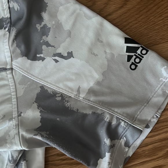 Adidas Performance Fit Men’s Shirt (M) - Picture 4 of 4